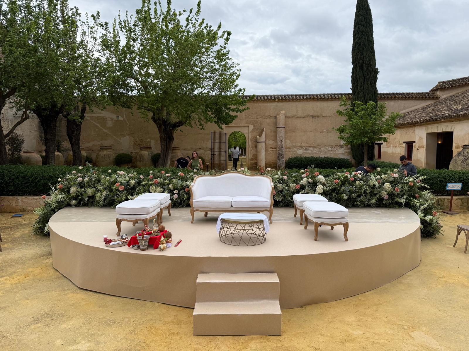 Alquiler escenario Media Luna - Sevilla - Córdoba - Huelva - Cádiz - Málaga